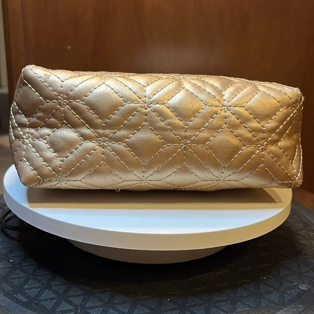 Vince Camuto Cosmetic Bag & beauty organizer Quilted gold metallic Acrylic/gold